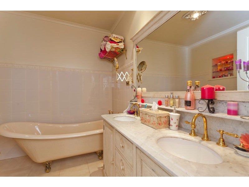 255 Mackenzie Street, Golden Square VIC 3555