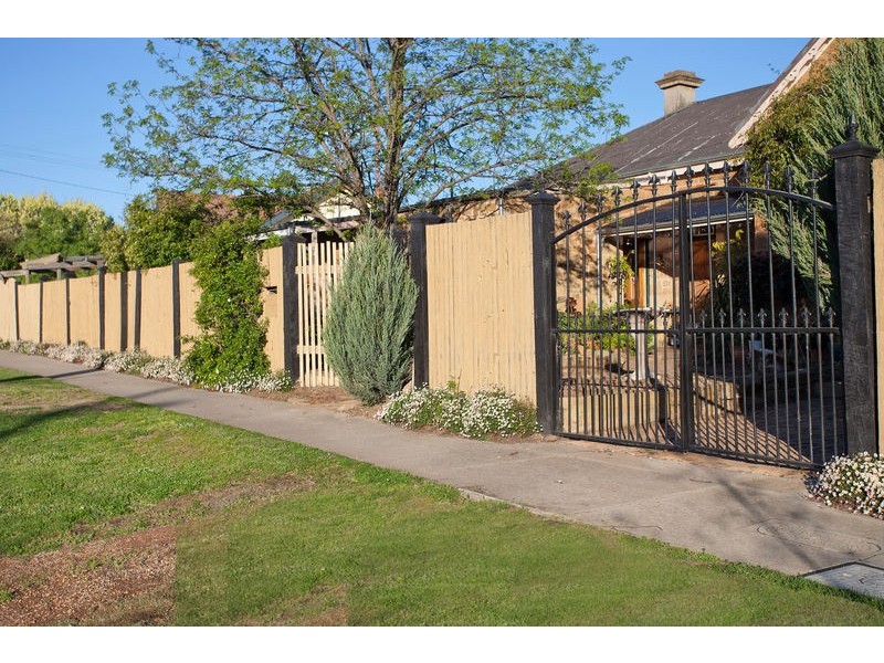 255 Mackenzie Street, Golden Square VIC 3555