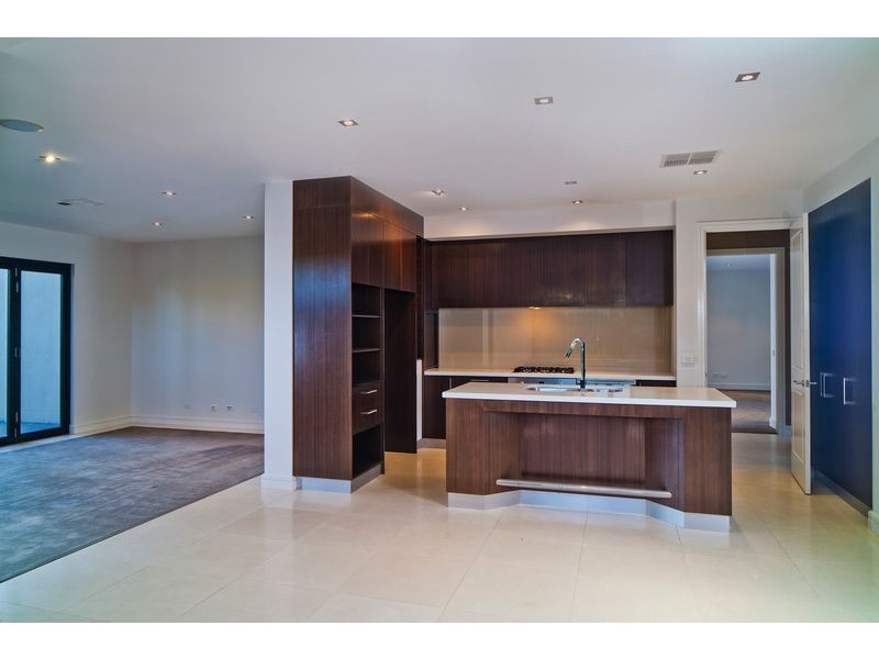 2 The Crest, Kennington VIC 3550