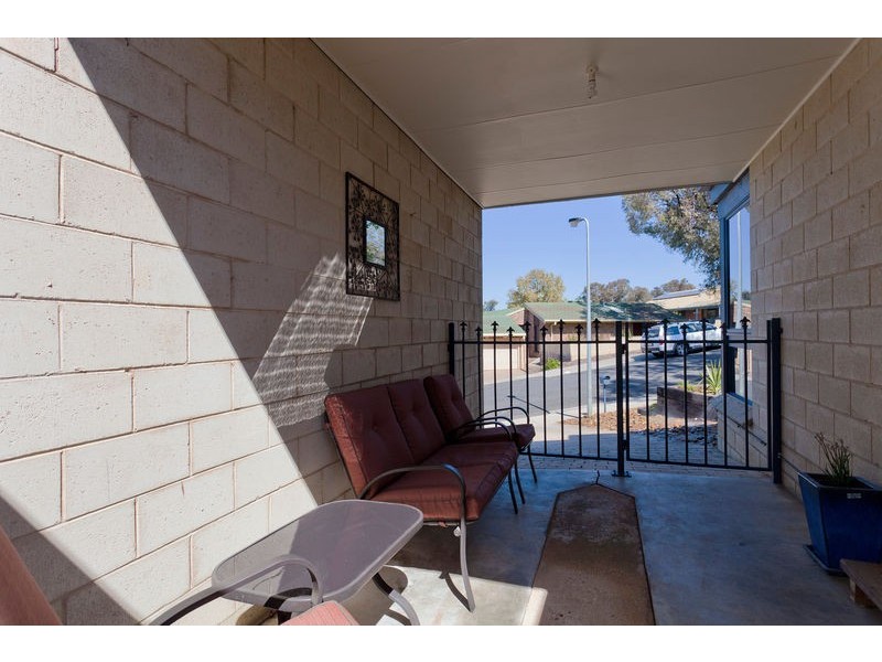 1/10 Richard Drive, Kangaroo Flat VIC 3555