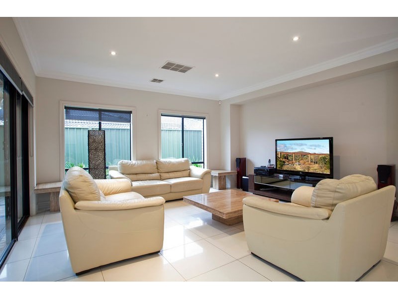 3 Federation Terrace, Kennington VIC 3550