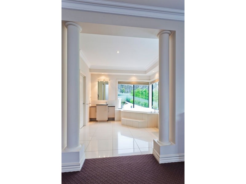 3 Federation Terrace, Kennington VIC 3550