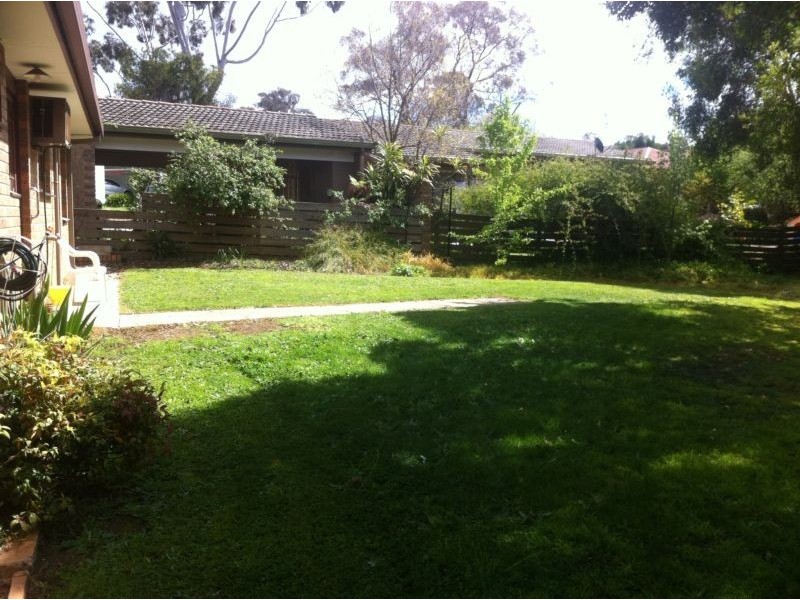 7 Eden Court, Strathdale VIC 3550