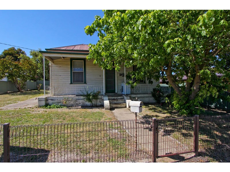 6 Cunneen Street, Long Gully VIC 3550