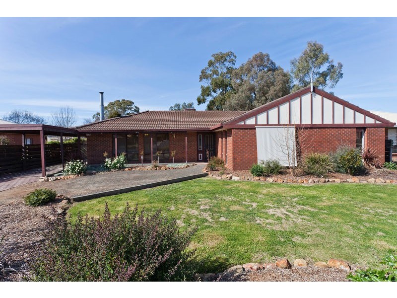 7 Sunset Drive, Strathfieldsaye VIC 3551