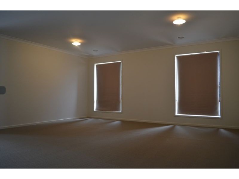 28 Belladonna Rises, Kangaroo Flat VIC 3555