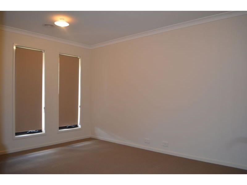 28 Belladonna Rises, Kangaroo Flat VIC 3555