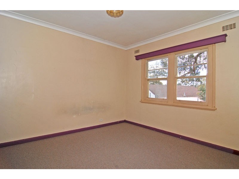 64 Phillis Street, Kangaroo Flat VIC 3555