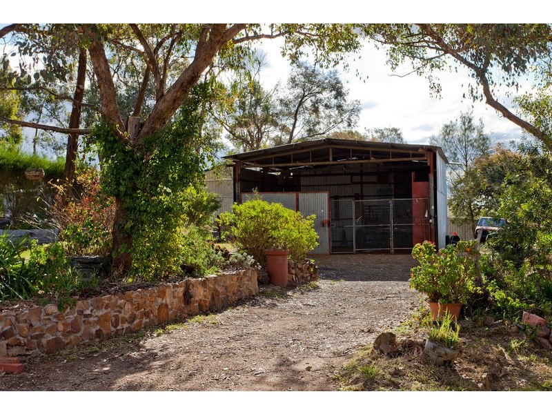 64 Phillis Street, Kangaroo Flat VIC 3555