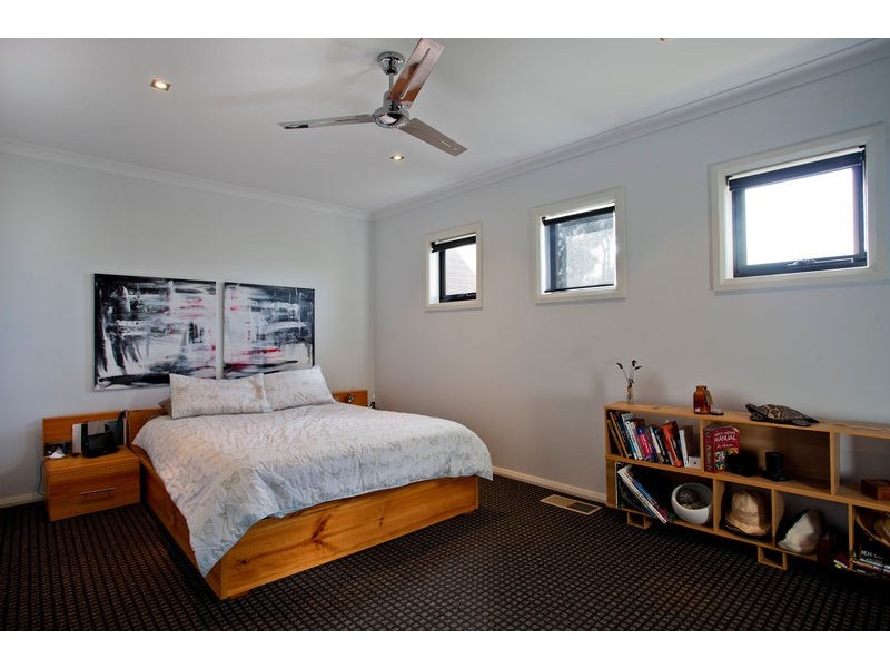 99 Mistletoe Street, Golden Square VIC 3555