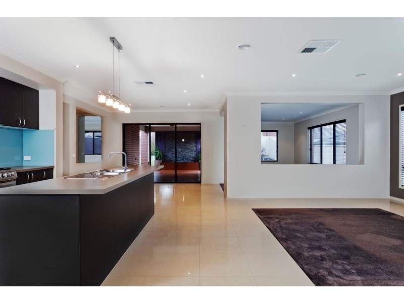 87 Amara Way, Kangaroo Flat VIC 3555