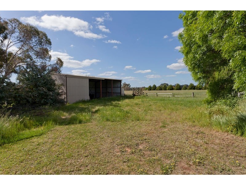31 O’Briens Lane, Longlea VIC 3551
