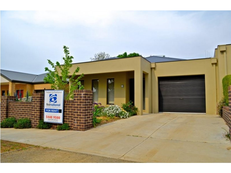 135 Havlin Street East, Flora Hill VIC 3550