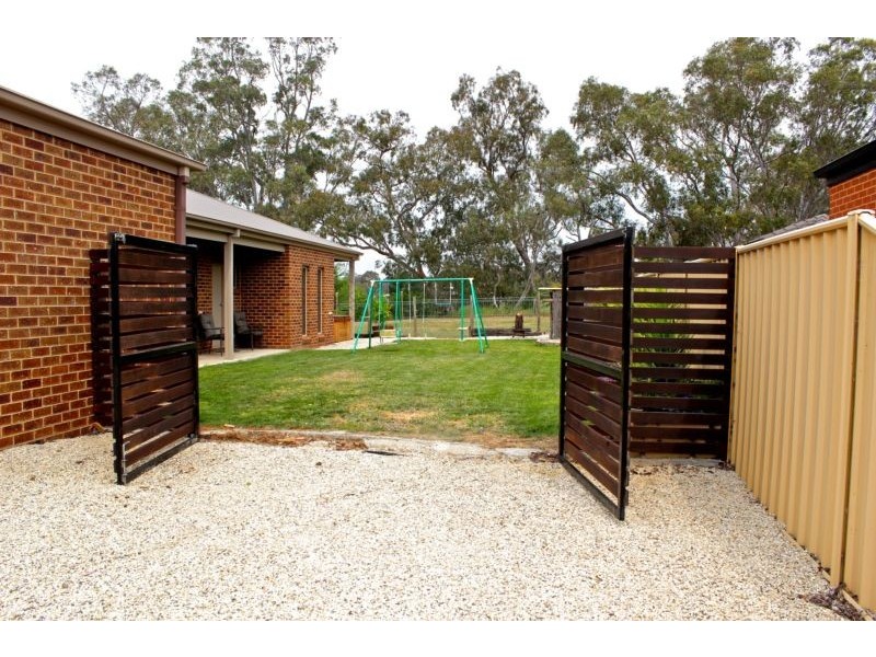 15 Bassett Drive, Strathfieldsaye VIC 3551