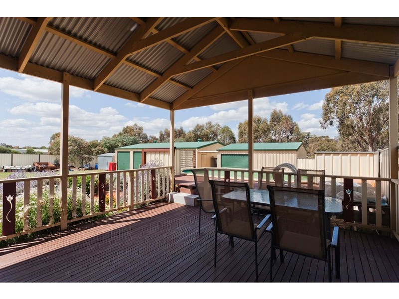 2 Holmes Road, Huntly VIC 3551