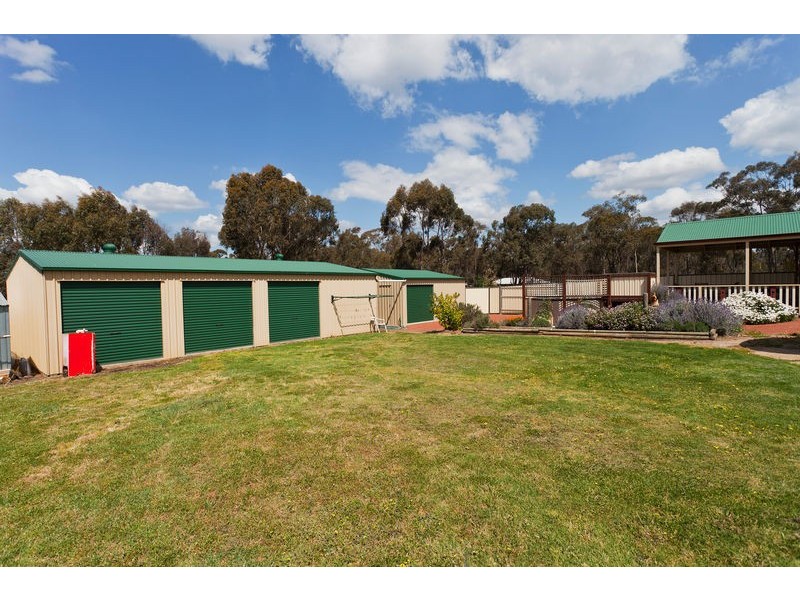 2 Holmes Road, Huntly VIC 3551