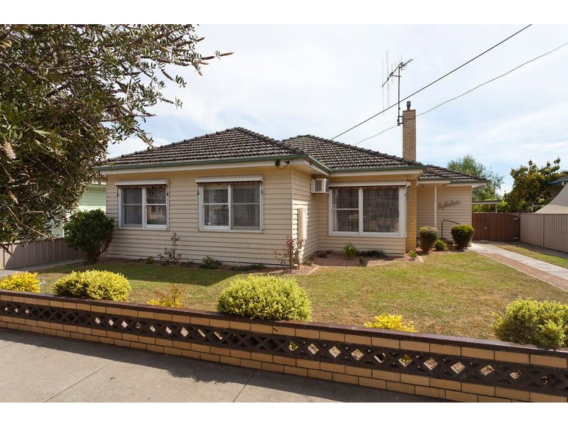 24 Fifth Avenue, White Hills VIC 3550