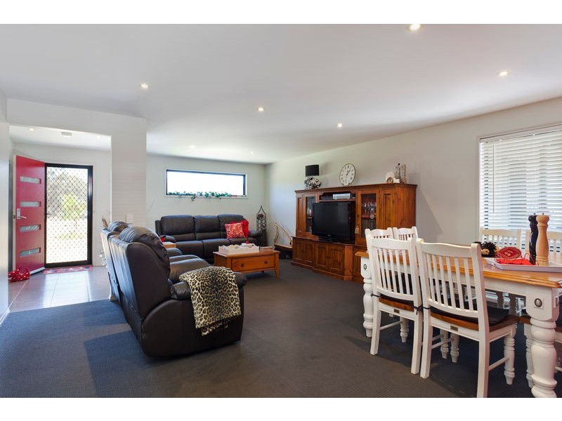 51 Knotts Lane, Junortoun VIC 3551