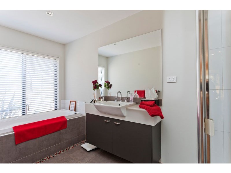 51 Knotts Lane, Junortoun VIC 3551