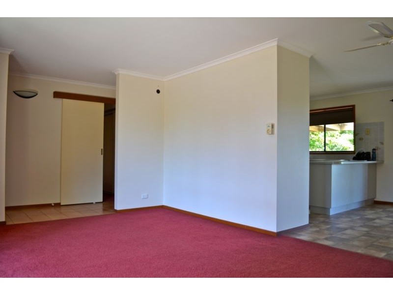 27 Magellan Crescent, Kangaroo Flat VIC 3555
