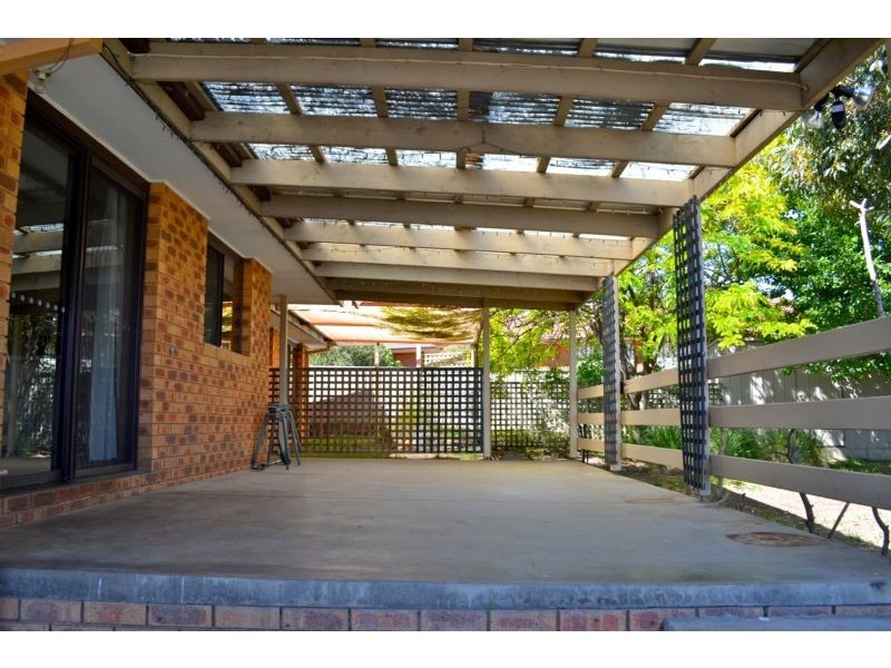 27 Magellan Crescent, Kangaroo Flat VIC 3555