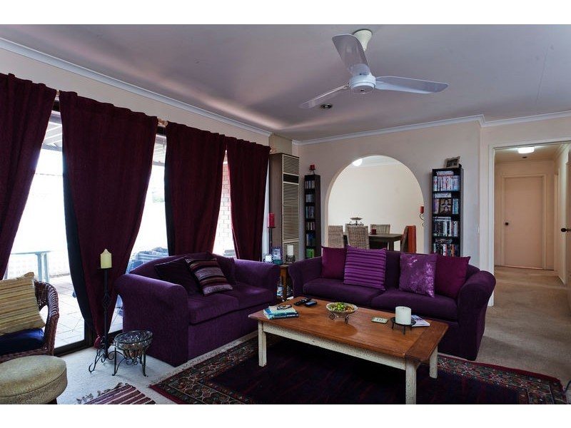 1/4 Marinna Court, Strathdale VIC 3550