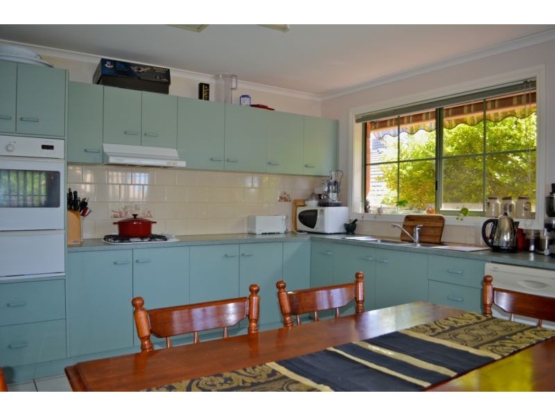 13 Lauren Court, Kangaroo Flat VIC 3555