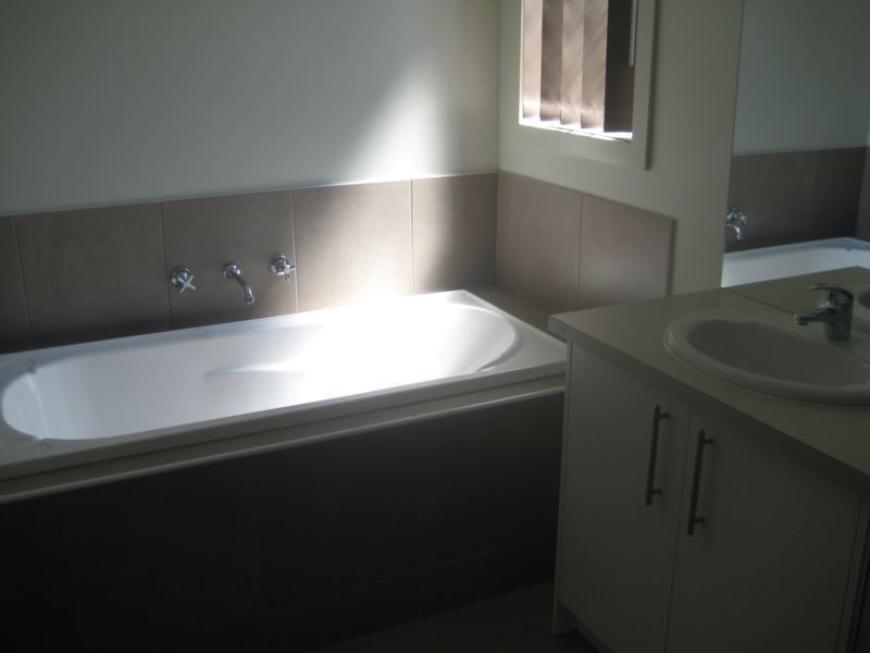 23 Imperial Court, California Gully VIC 3556