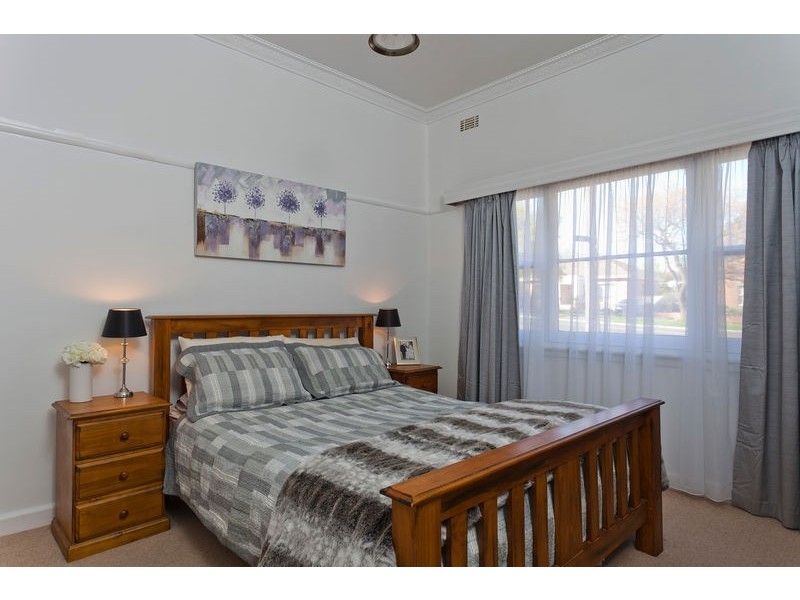 21 Ellis Street, Flora Hill VIC 3550