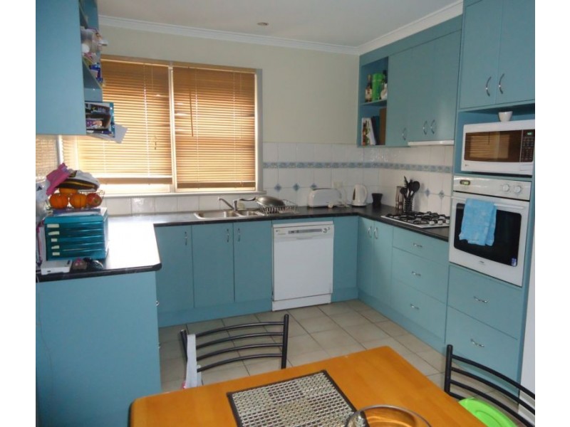 24 McGowan Street, California Gully VIC 3556