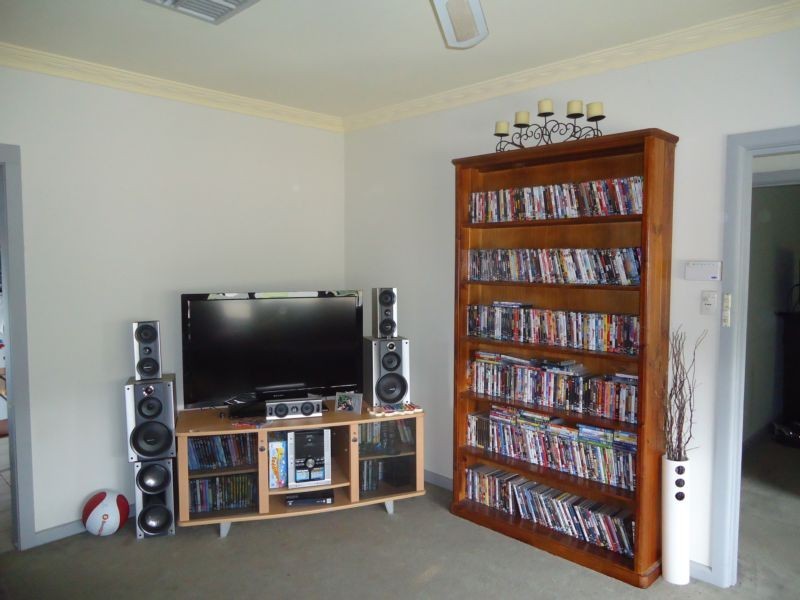 24 McGowan Street, California Gully VIC 3556