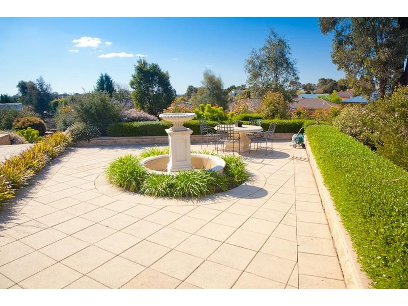 14 Stephens Court, Strathdale VIC 3550