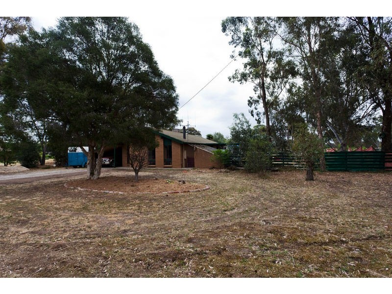 8 Egans Road, Huntly VIC 3551