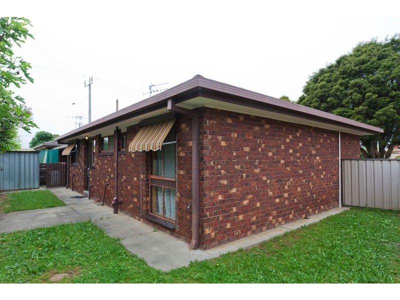 2/33 Mitchell Street, Kangaroo Flat VIC 3555