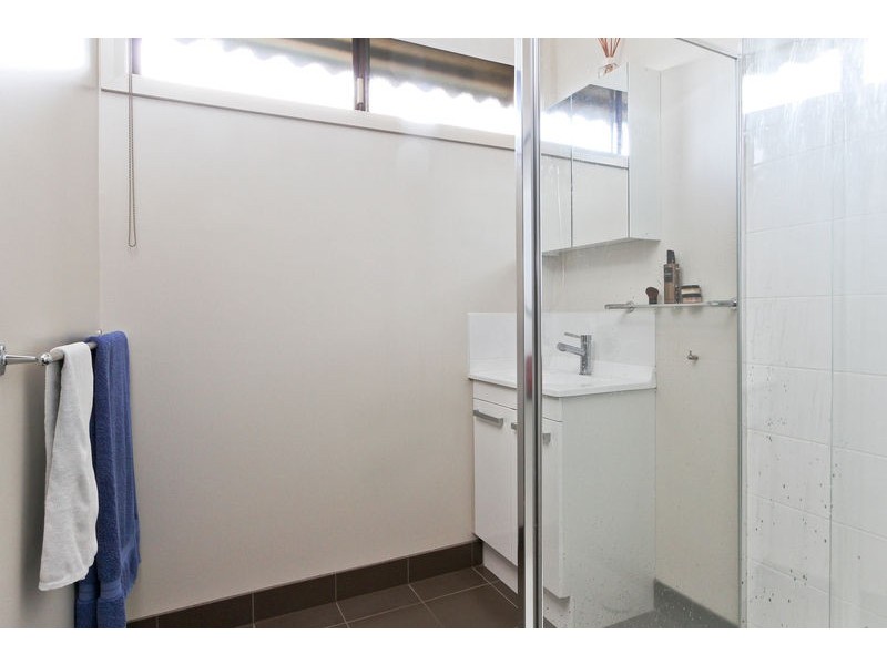 1/5 Clarence Avenue, Kennington VIC 3550