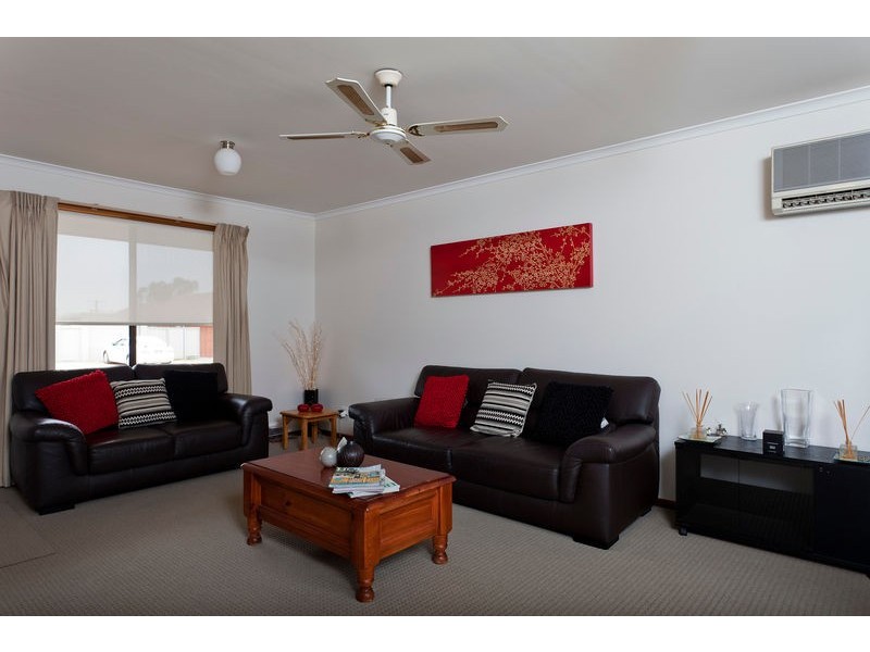 2/1 Jackman Court, East Bendigo VIC 3550