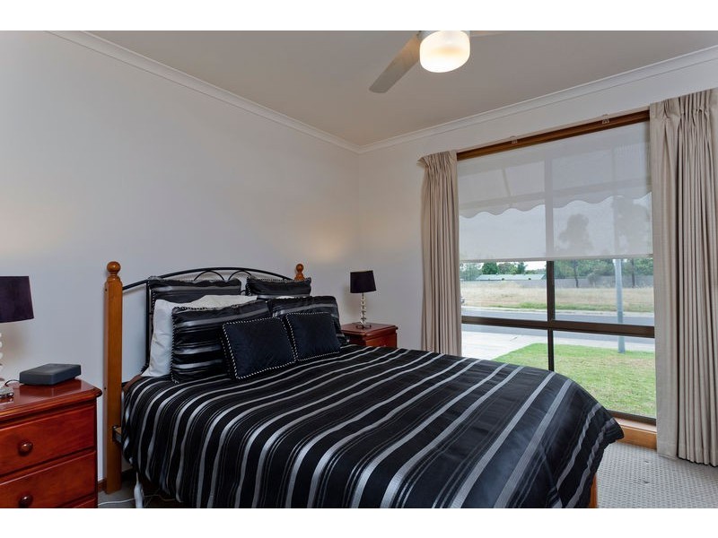 2/1 Jackman Court, East Bendigo VIC 3550