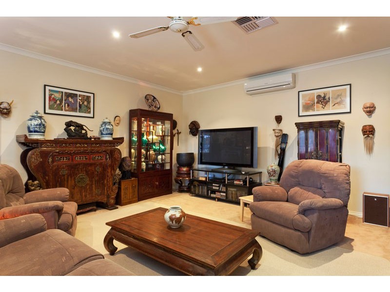 4 Leslie Place, Junortoun VIC 3551