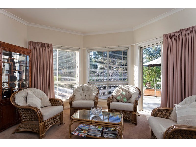 4 Leslie Place, Junortoun VIC 3551