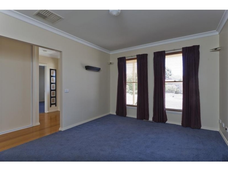 15 Alliance Avenue, California Gully VIC 3556