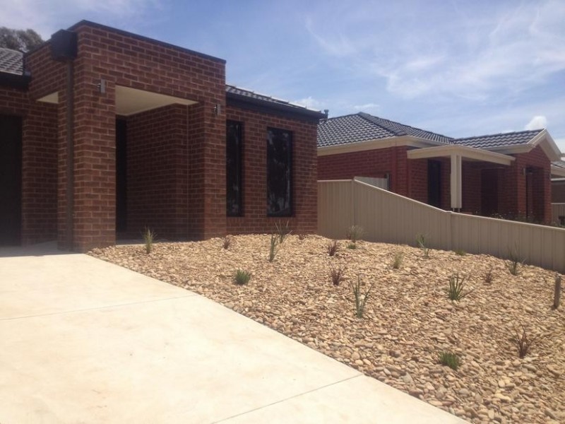 43 Mannagum Drive, Epsom VIC 3551