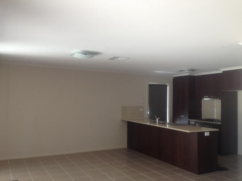 43 Mannagum Drive, Epsom VIC 3551