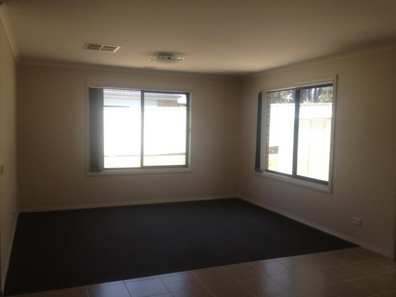 43 Mannagum Drive, Epsom VIC 3551