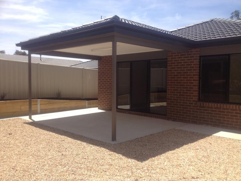 43 Mannagum Drive, Epsom VIC 3551