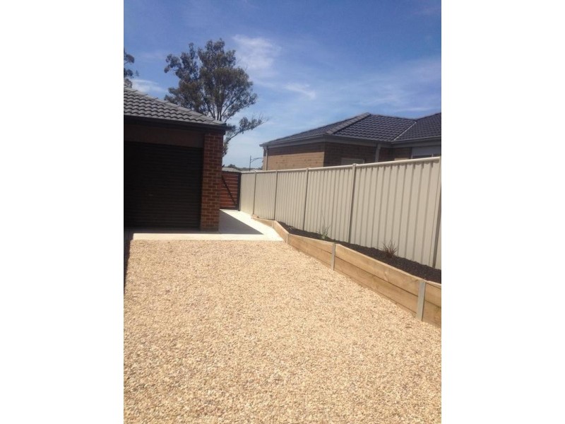 43 Mannagum Drive, Epsom VIC 3551