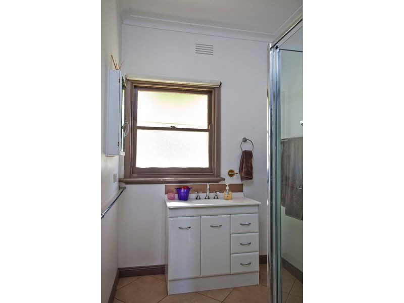 94 Somerville Street, Flora Hill VIC 3550