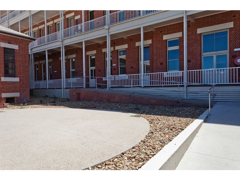 16/190 St Aidans Road, Kennington VIC 3550