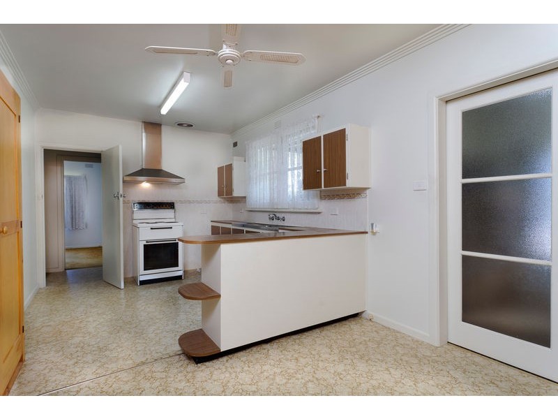 4 Nicholls Court, White Hills VIC 3550