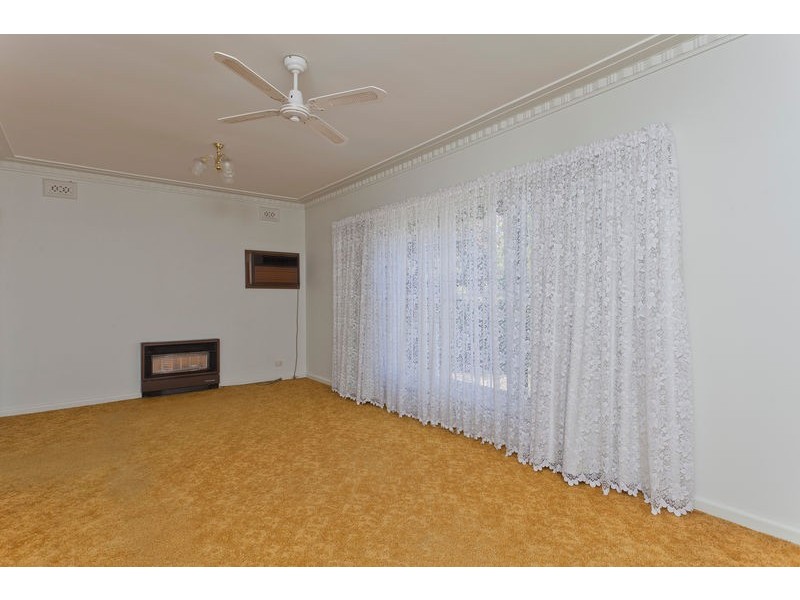 4 Nicholls Court, White Hills VIC 3550