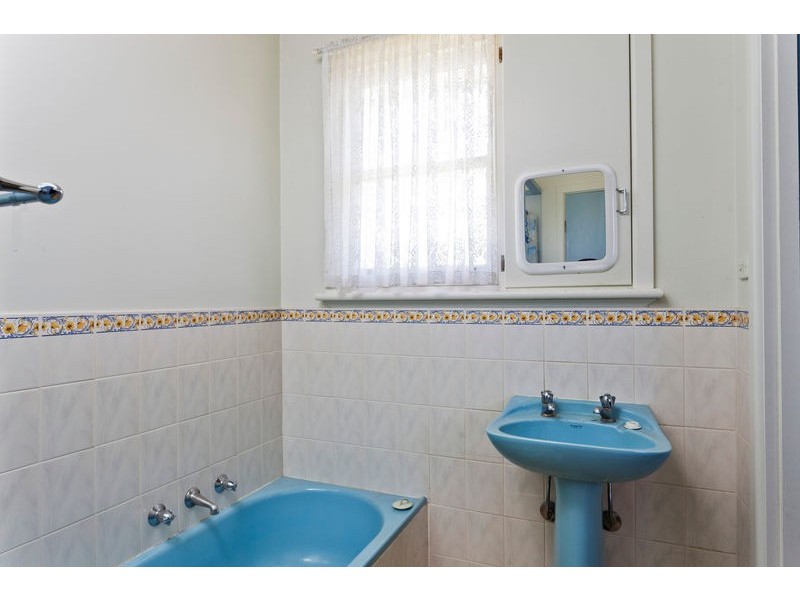 4 Nicholls Court, White Hills VIC 3550